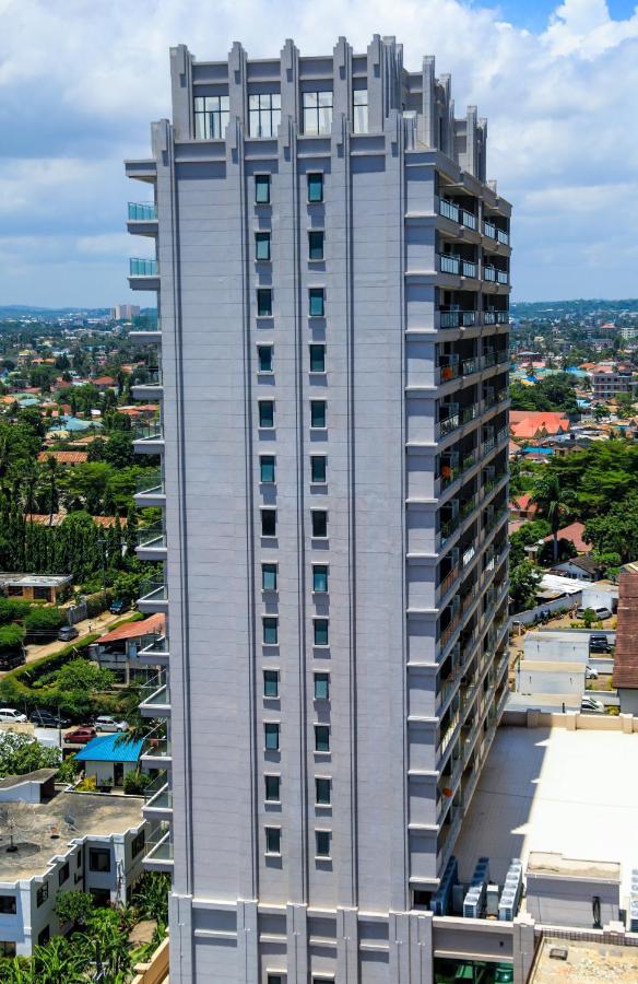 Lark Hotel Dar-es-Salaam Eksteriør bilde