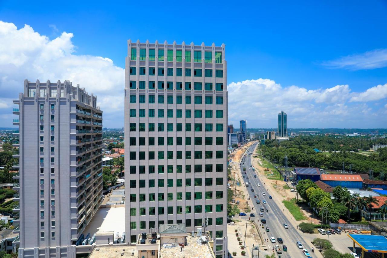 Lark Hotel Dar-es-Salaam Eksteriør bilde